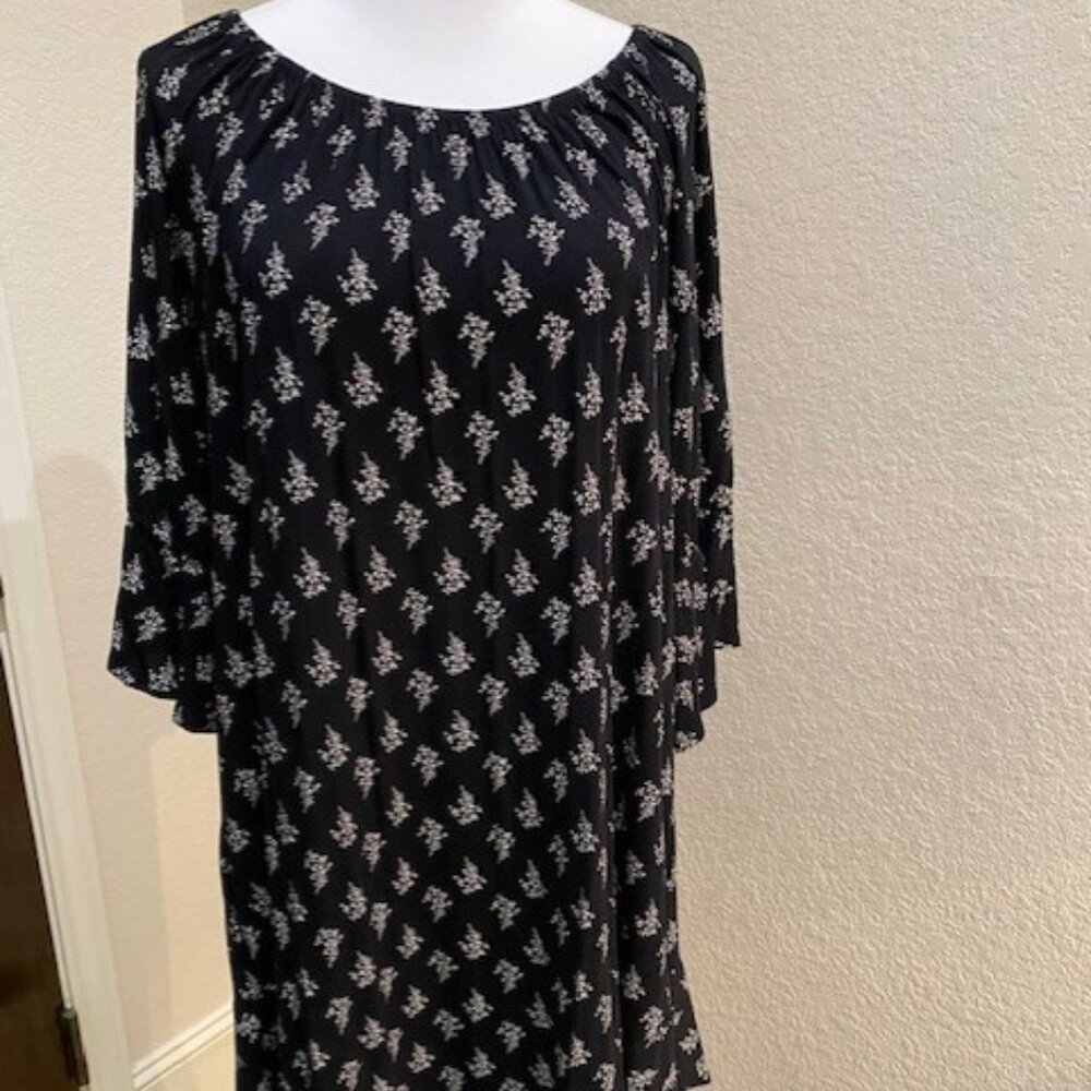 Style & Co knee length black print dress size medium